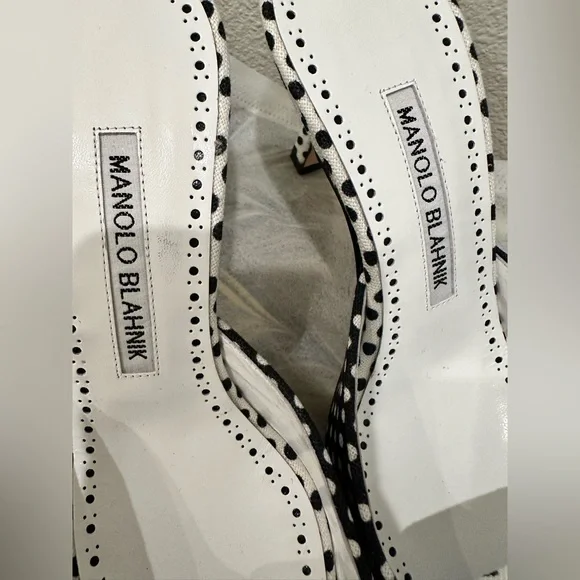 Manolo blahnik Size 5.5 Maysale Black & White Polka Dot Mule - Picture 6 of 8